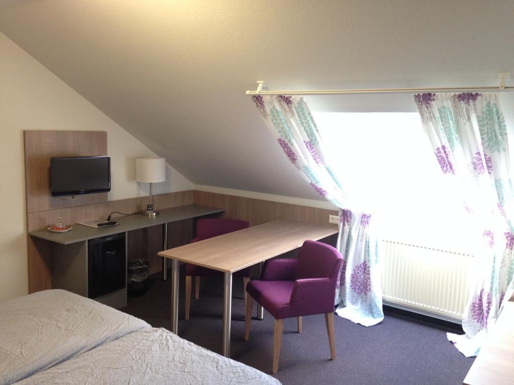 Hotel Astra Rastatt Habitación foto