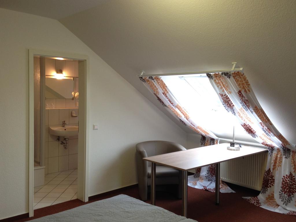 Hotel Astra Rastatt Habitación foto